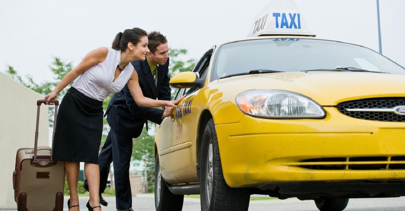 Luggage Assistance in Airport Taxi Services