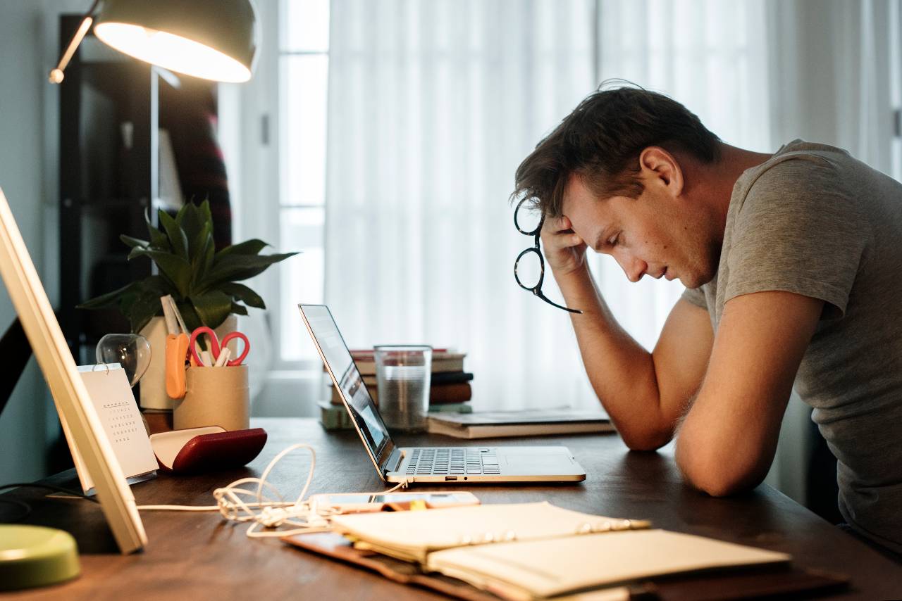 Ways To Effectively Manage Work-Related Stress at Night.